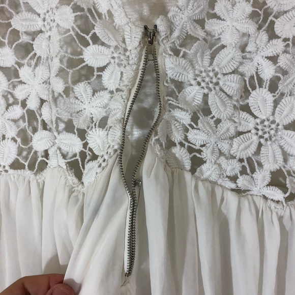 Gorgeous floral lace/knit chiffon dress - Picture 3 of 6